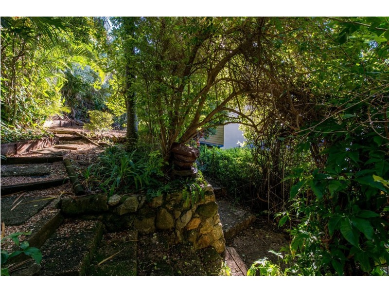 30 Mount Street, Burleigh Heads QLD 4220