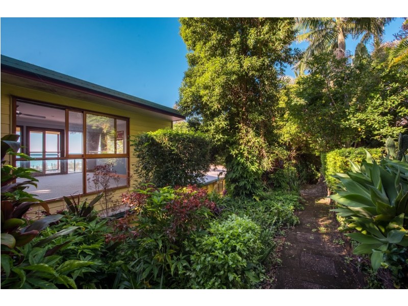 30 Mount Street, Burleigh Heads QLD 4220