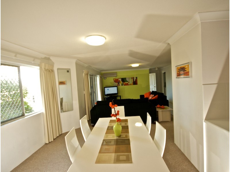 7/136 The Esplanade, Burleigh Heads QLD 4220