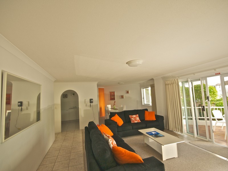 7/136 The Esplanade, Burleigh Heads QLD 4220