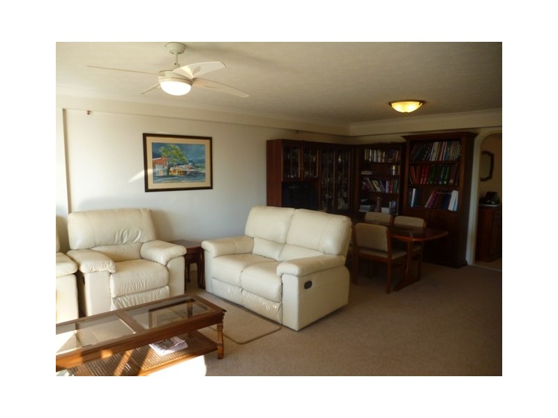 4/45 Hayle Street, Burleigh Heads QLD 4220