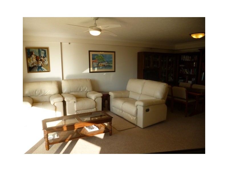 4/45 Hayle Street, Burleigh Heads QLD 4220