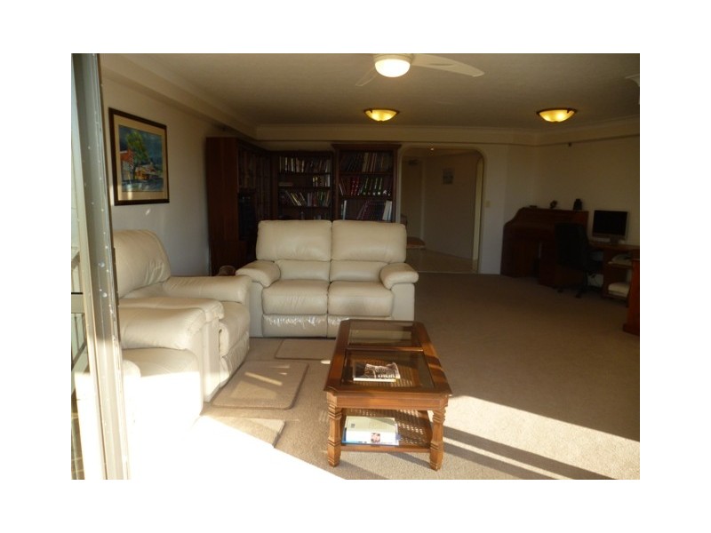 4/45 Hayle Street, Burleigh Heads QLD 4220