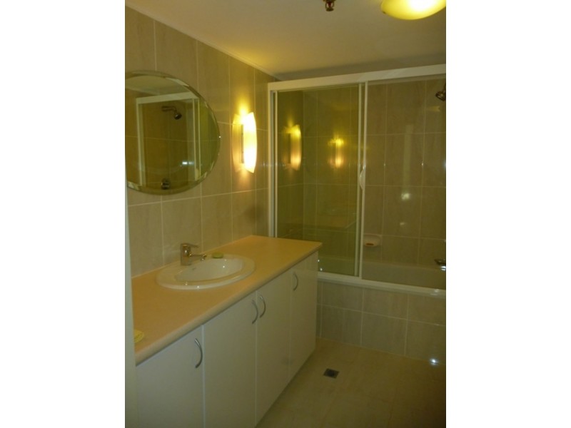 4/45 Hayle Street, Burleigh Heads QLD 4220