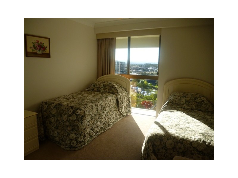 4/45 Hayle Street, Burleigh Heads QLD 4220