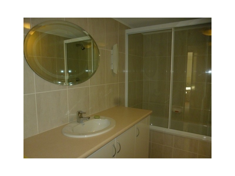 4/45 Hayle Street, Burleigh Heads QLD 4220