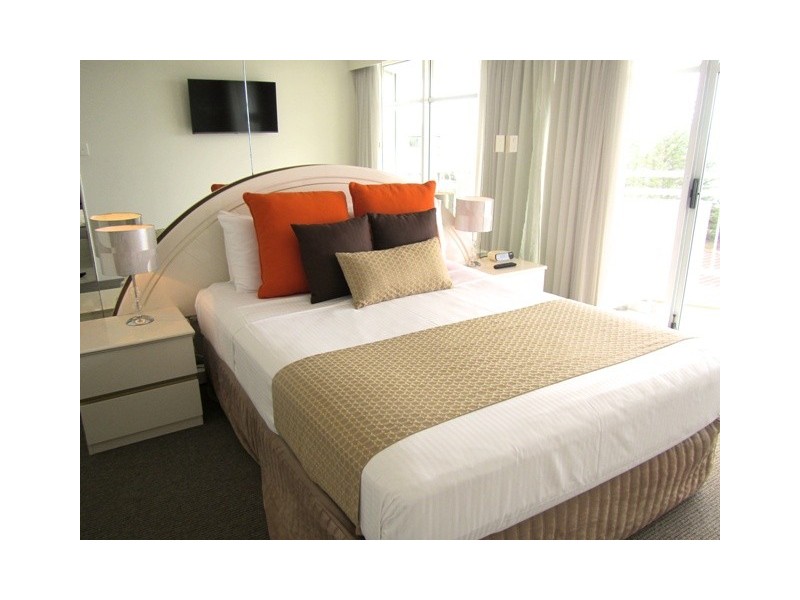 6B/3 Second Avenue, Burleigh Heads QLD 4220