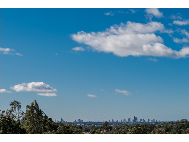 Highland Park QLD 4211