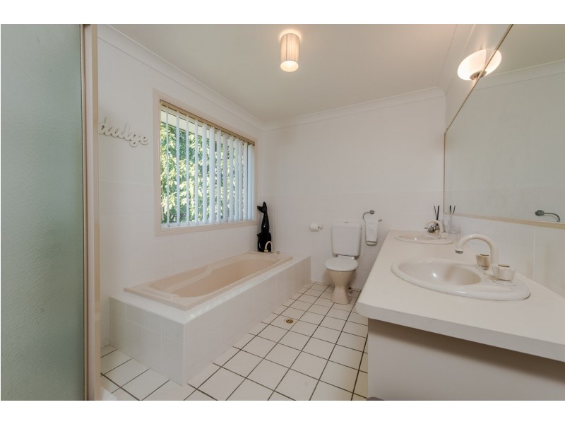Highland Park QLD 4211