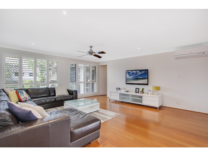 5 Alzino Place, Carrara QLD 4211