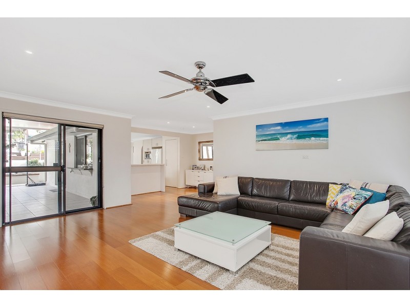 5 Alzino Place, Carrara QLD 4211