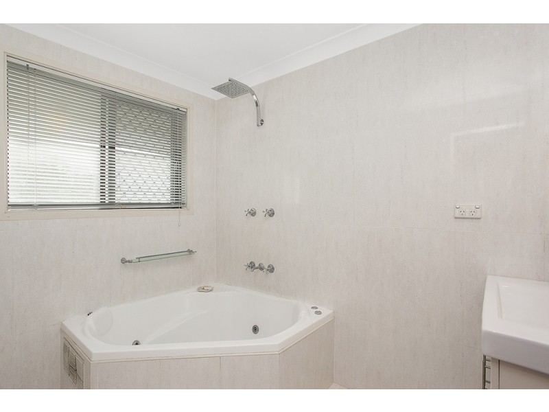 5 Alzino Place, Carrara QLD 4211