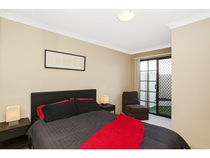 2/5 Sportsman Avenue, Mermaid Beach QLD 4218