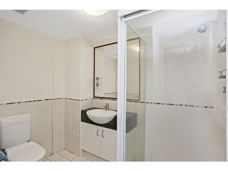 2/5 Sportsman Avenue, Mermaid Beach QLD 4218