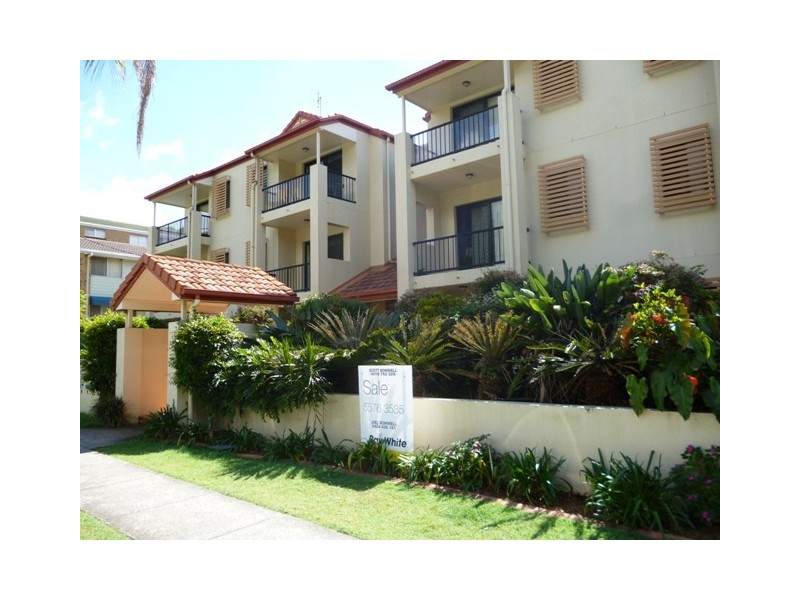 1/3 Ewart Street, Burleigh Heads QLD 4220
