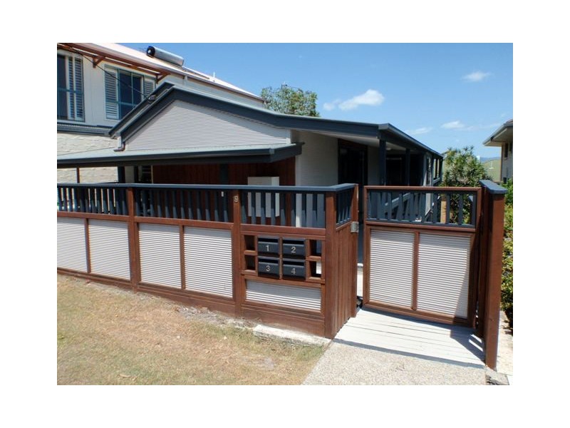 1/19. West Street, Burleigh Heads QLD 4220