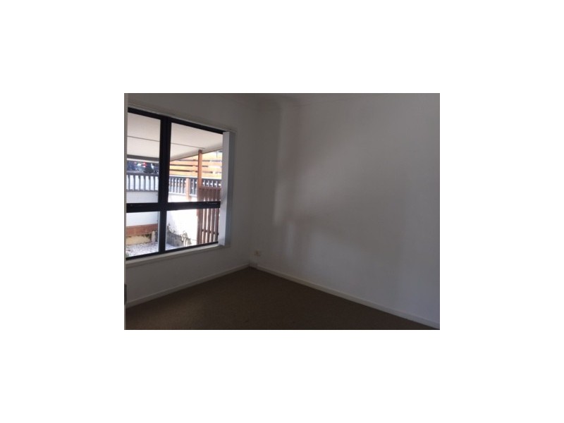 1/19. West Street, Burleigh Heads QLD 4220