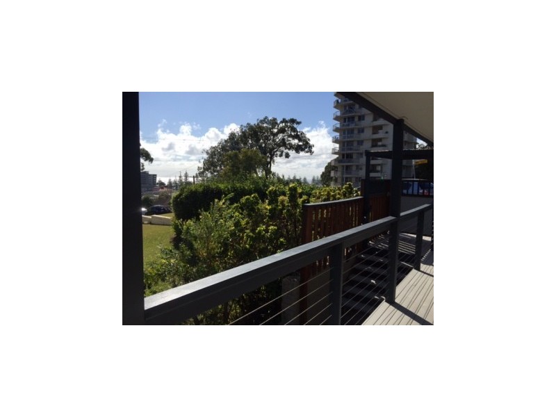 1/19. West Street, Burleigh Heads QLD 4220