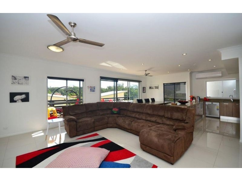 6/3 Mieke Court, Burleigh Heads QLD 4220