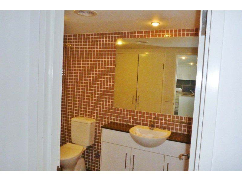 1043/1 Ocean Street, Burleigh Heads QLD 4220