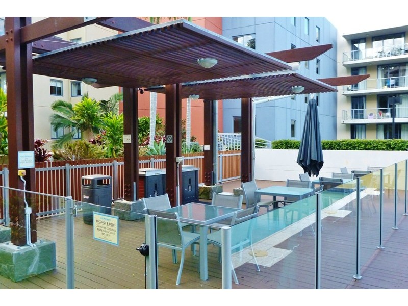 2059/1 Ocean Street, Burleigh Heads QLD 4220