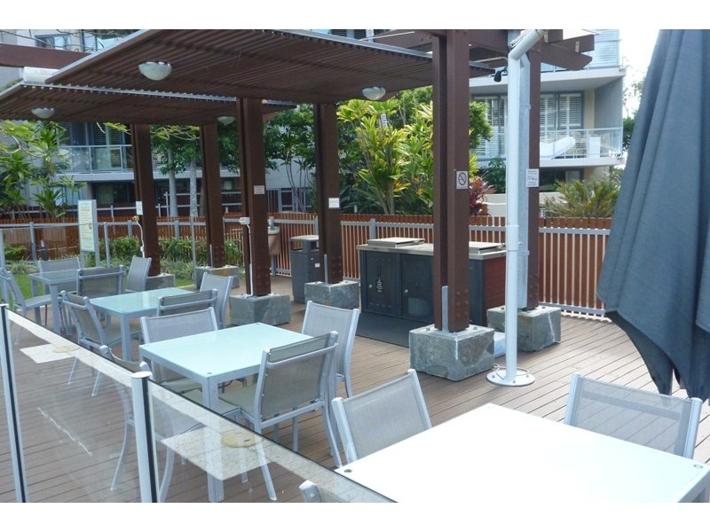 2059/1 Ocean Street, Burleigh Heads QLD 4220