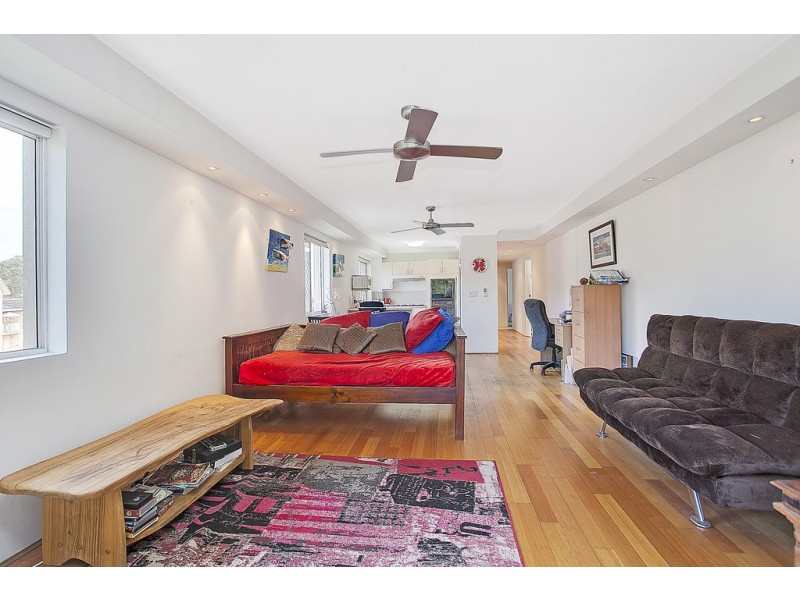 11/29 West Burleigh Road, Burleigh Heads QLD 4220