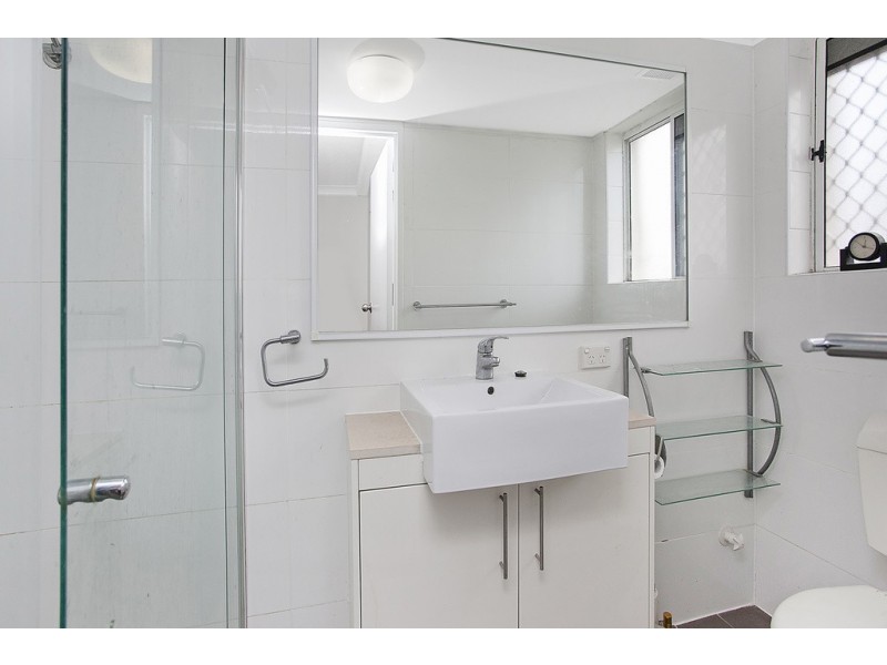 11/29 West Burleigh Road, Burleigh Heads QLD 4220