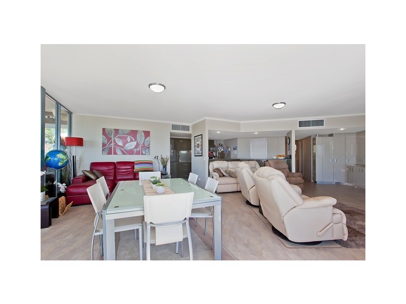 2081/1 Ocean Street, Burleigh Heads QLD 4220