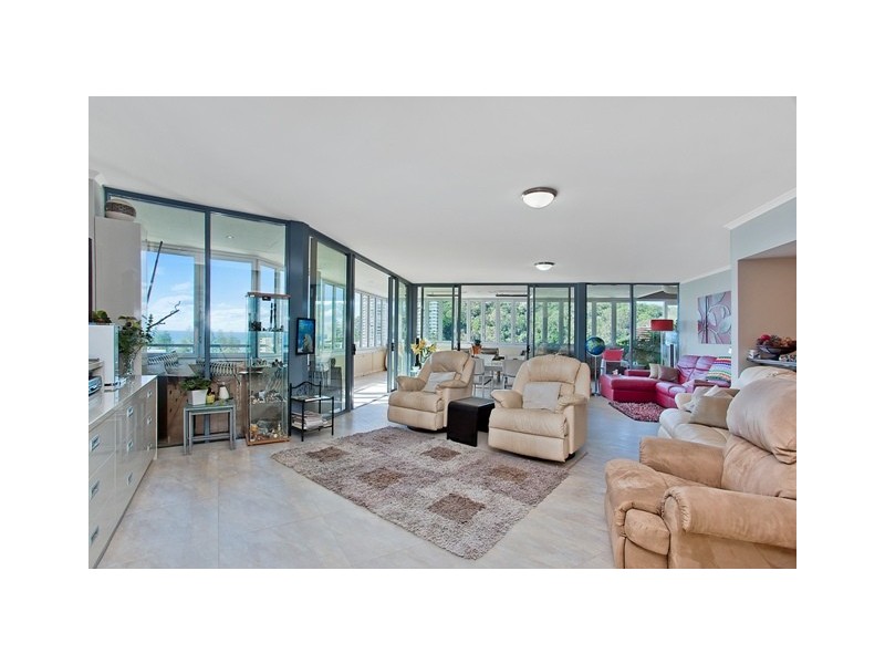 2081/1 Ocean Street, Burleigh Heads QLD 4220