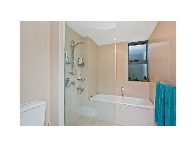 2081/1 Ocean Street, Burleigh Heads QLD 4220