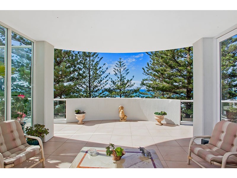9/20 Marine Parade, Miami QLD 4220