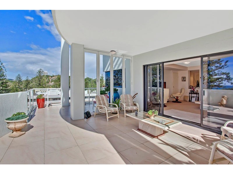 9/20 Marine Parade, Miami QLD 4220