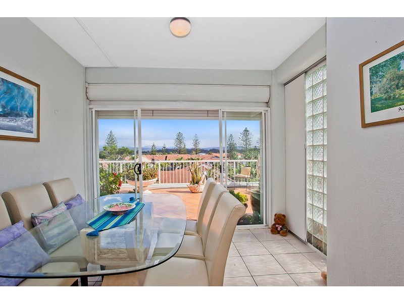 9/20 Marine Parade, Miami QLD 4220