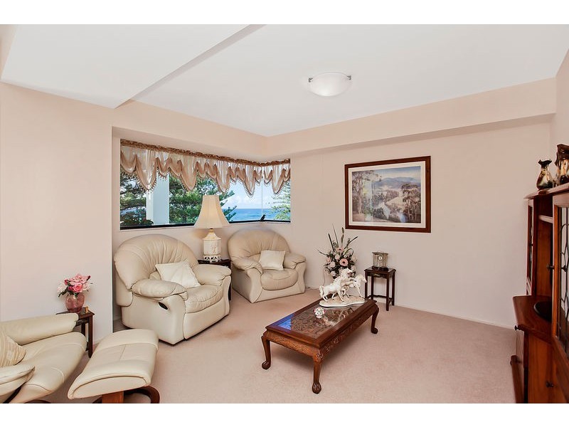 9/20 Marine Parade, Miami QLD 4220