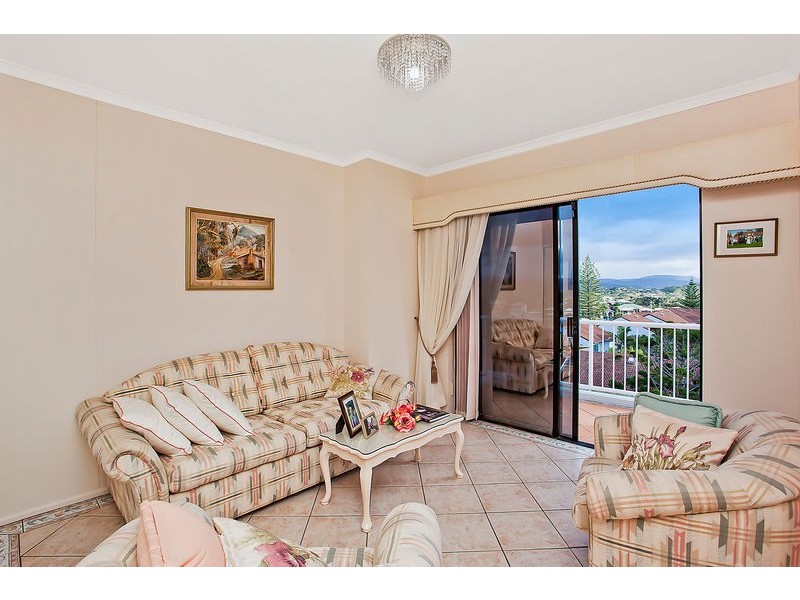 9/20 Marine Parade, Miami QLD 4220