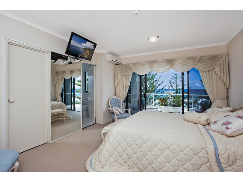 9/20 Marine Parade, Miami QLD 4220