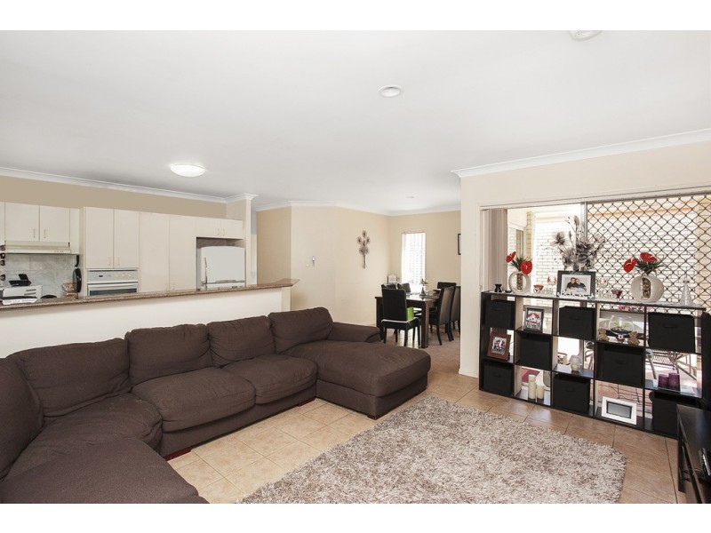12 Dartmouth Court, Varsity Lakes QLD 4227