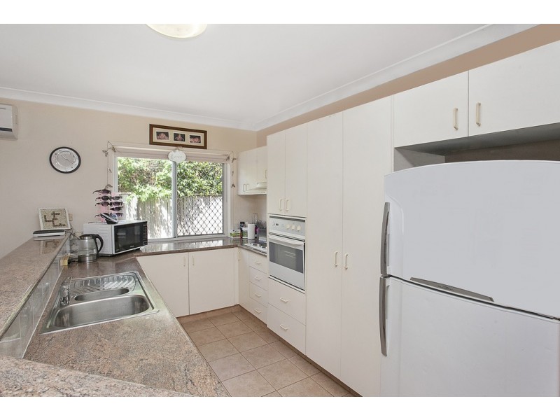 12 Dartmouth Court, Varsity Lakes QLD 4227