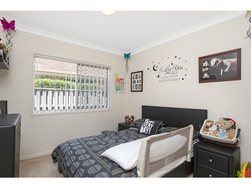 12 Dartmouth Court, Varsity Lakes QLD 4227
