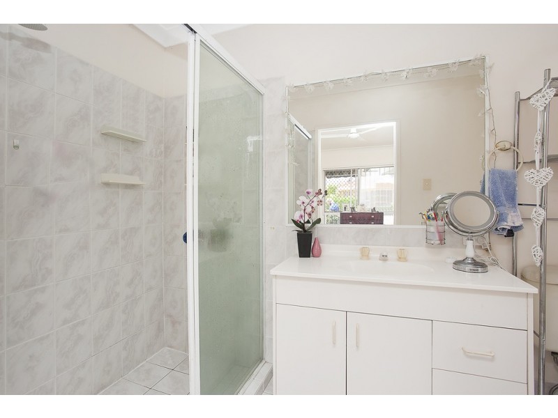 12 Dartmouth Court, Varsity Lakes QLD 4227