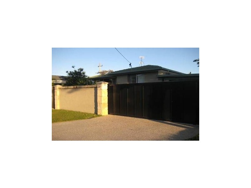 Broadbeach Waters QLD 4218