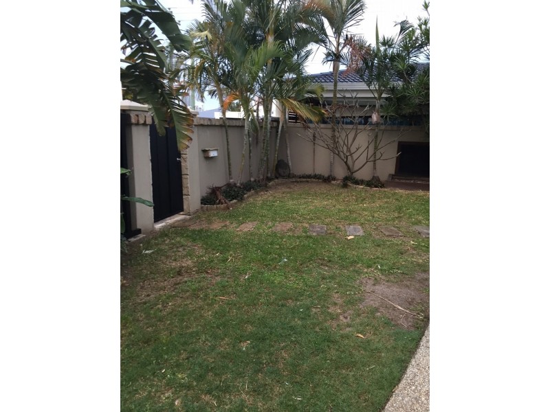 Broadbeach Waters QLD 4218