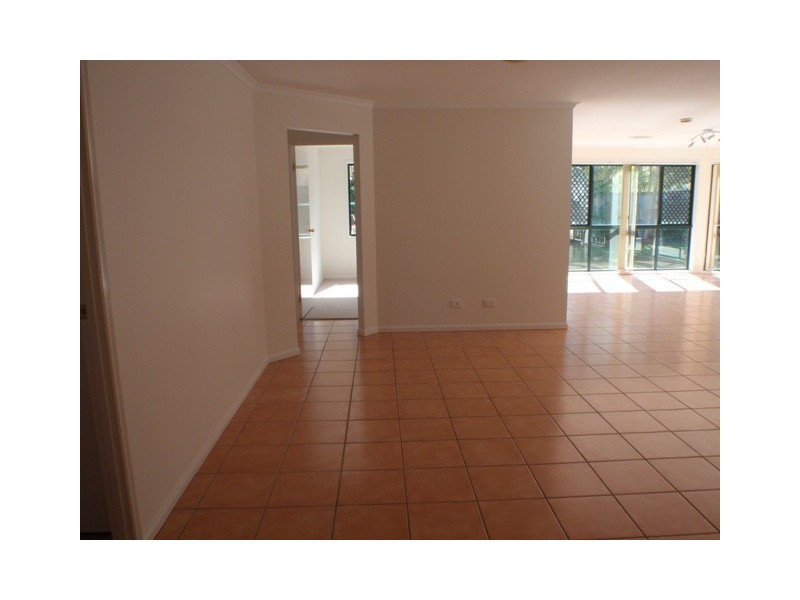 Burleigh Waters QLD 4220