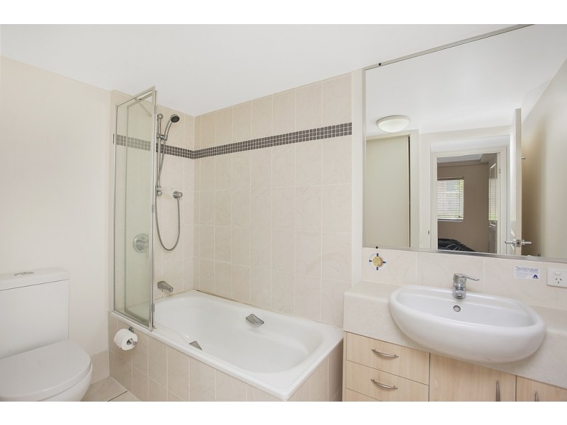 36/4 Park Avenue, Burleigh Heads QLD 4220