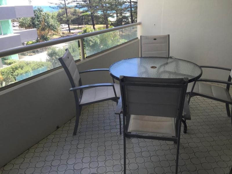 8/100 The Esplanade, Burleigh Heads QLD 4220