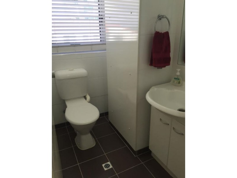 8/100 The Esplanade, Burleigh Heads QLD 4220