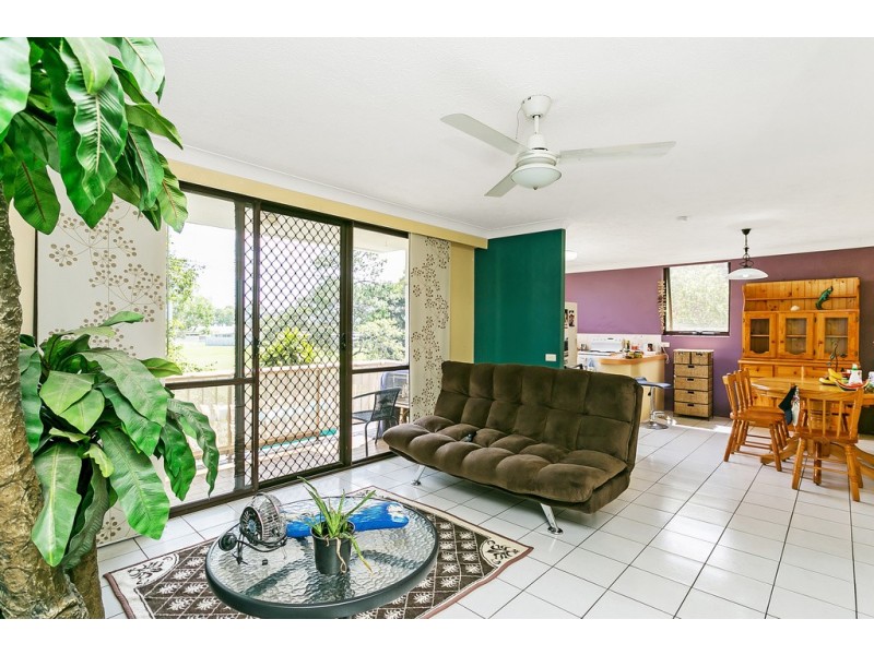 3/6 Brooke Avenue, Palm Beach QLD 4221