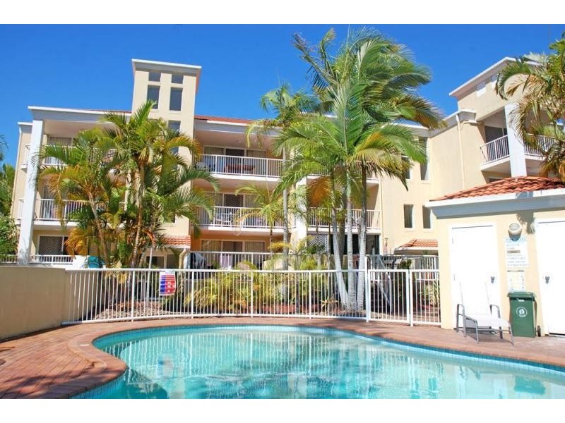 8/16 Djerral Avenue, Burleigh Heads QLD 4220