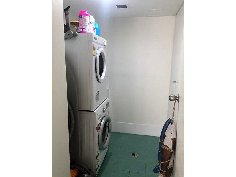 27/45 Hayle Street, Burleigh Heads QLD 4220